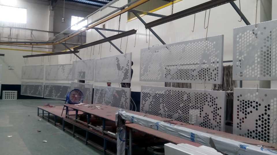Perforated aluminum plate exterior wall decoration